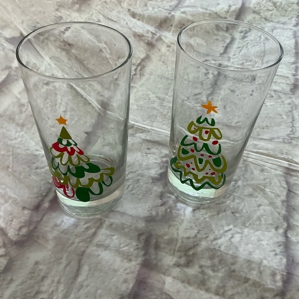 Crate&Barrel set four